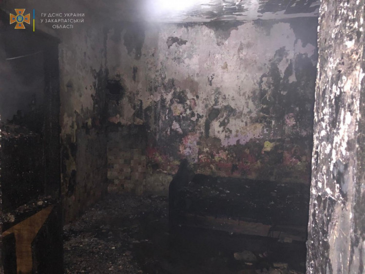 Сім"я з дітьми залишилася без житла після пожежі у Мукачеві 