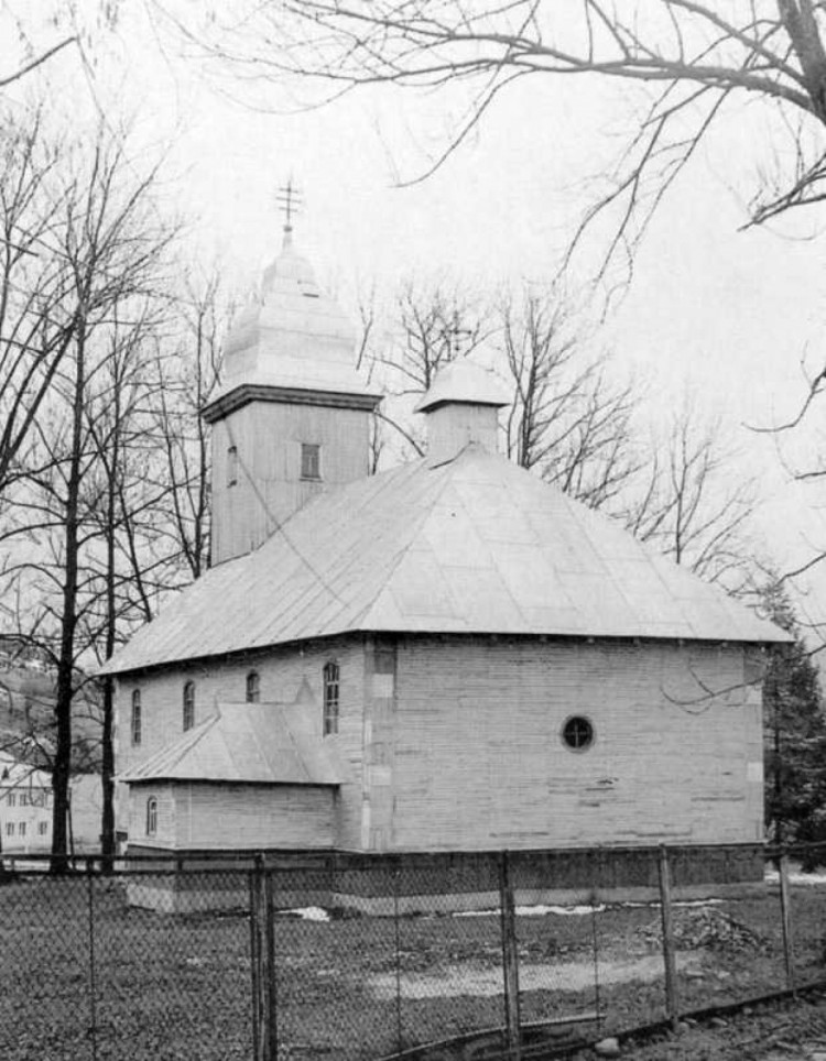 На Великоберезнянщине сгорела деревянная церковь, построенная в 1905 году