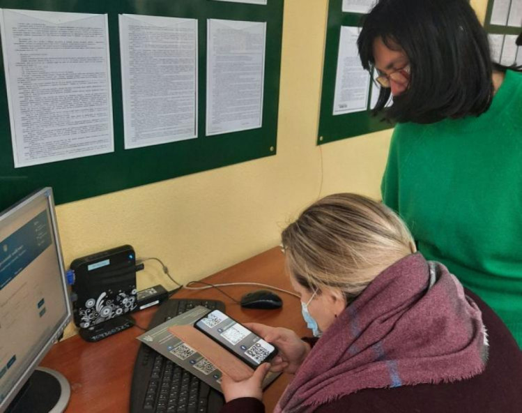 в Ужгородській ДПА вчать підприємців користуватися програмним реєстратором розрахункових операцій 